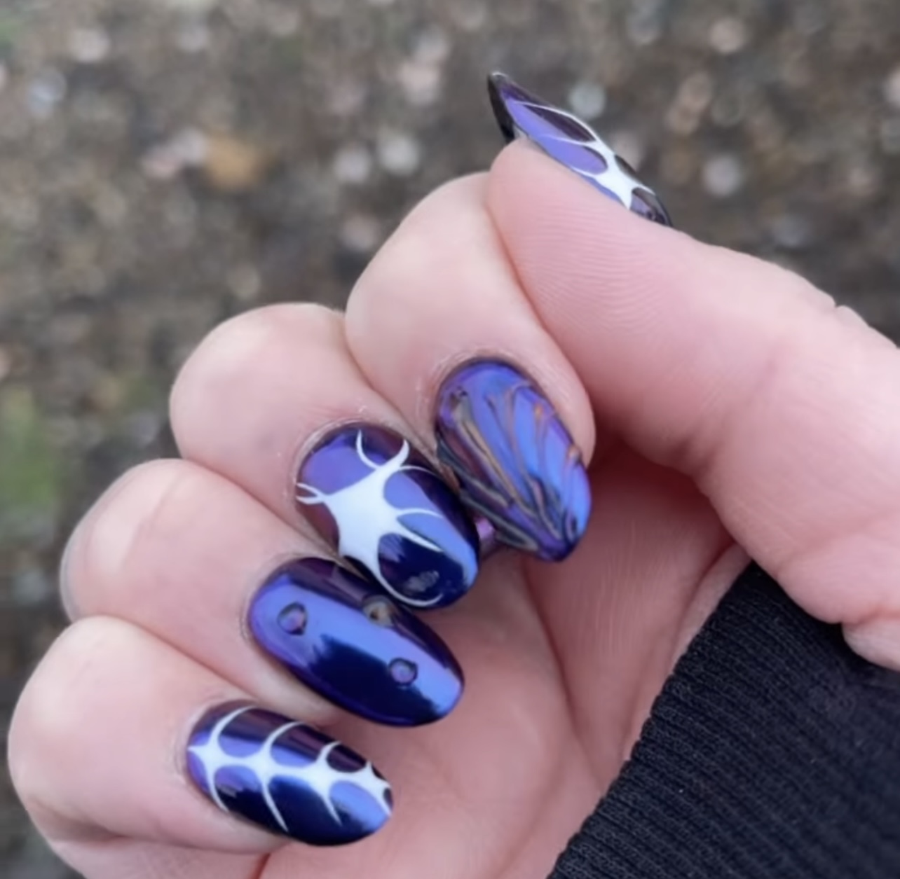 Fancy Nails logo